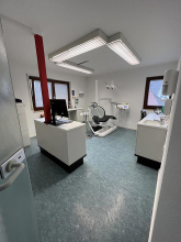 zahnarztpraxis-dusiu behandlungszimmer
